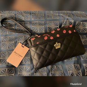 Juicy couture wristlet 2pc